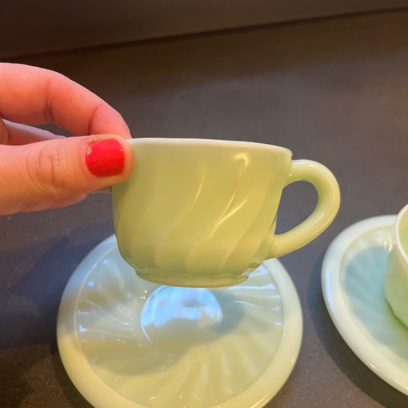 Pair of Vintage French Mint Green Cups and Saucers - Picture 2 of 14